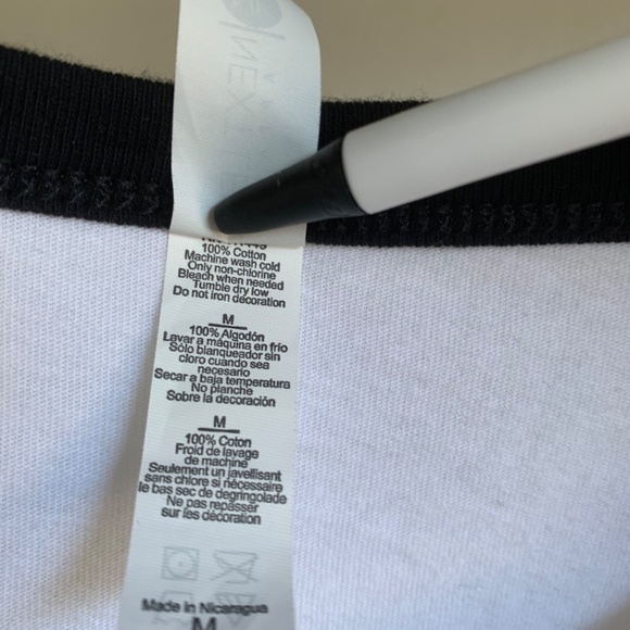 Dolly Parton Ringer Tee - Picture 9 of 9